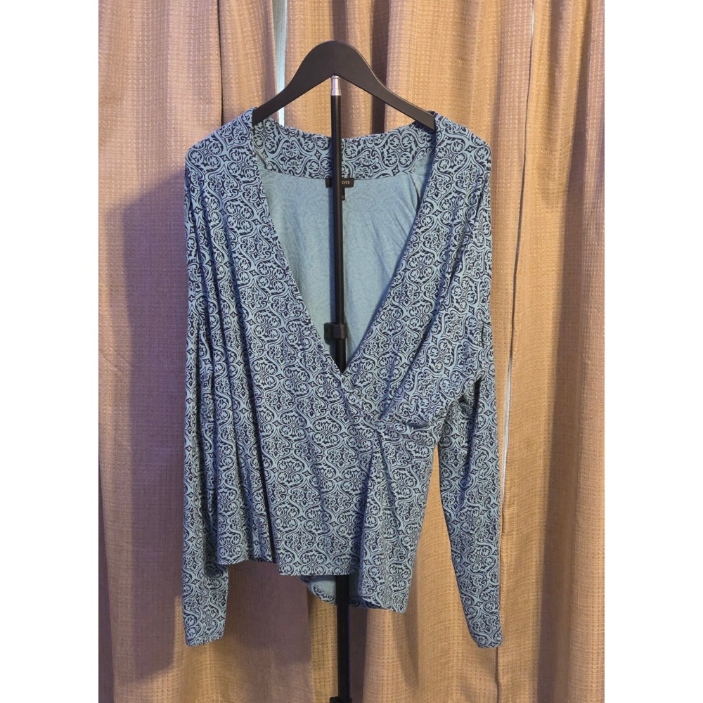 Talbots Paisley Print Long Sleeve V-Neck‎ Blouse Women's Size Large Blue Black